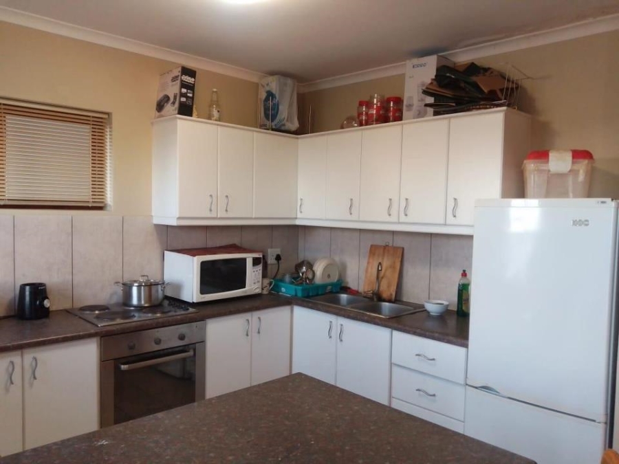 2 Bedroom Property for Sale in Sandbaai Western Cape